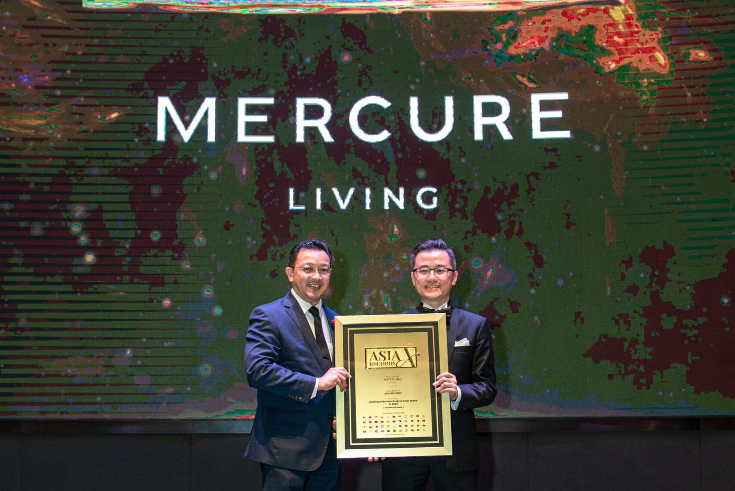 美居酒店(Mercure)荣获亚洲纪录认证 —— 荣膺"2025年领先中端生活方式酒店品牌"殊荣