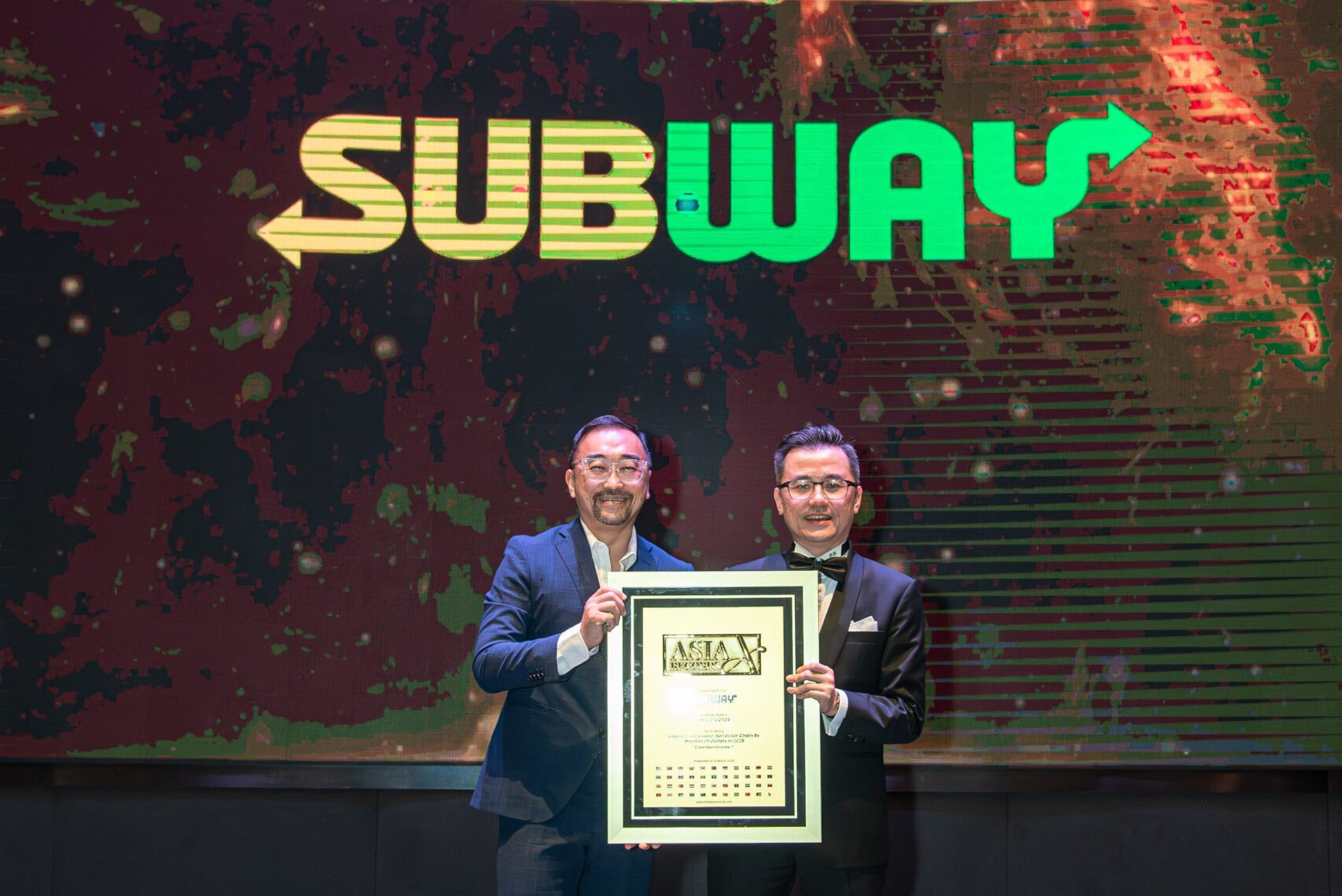 赛百味(Subway)荣获亚洲纪录认证 —— 荣膺"2025年门店数量最多的快捷休闲三明治连锁品牌"殊荣